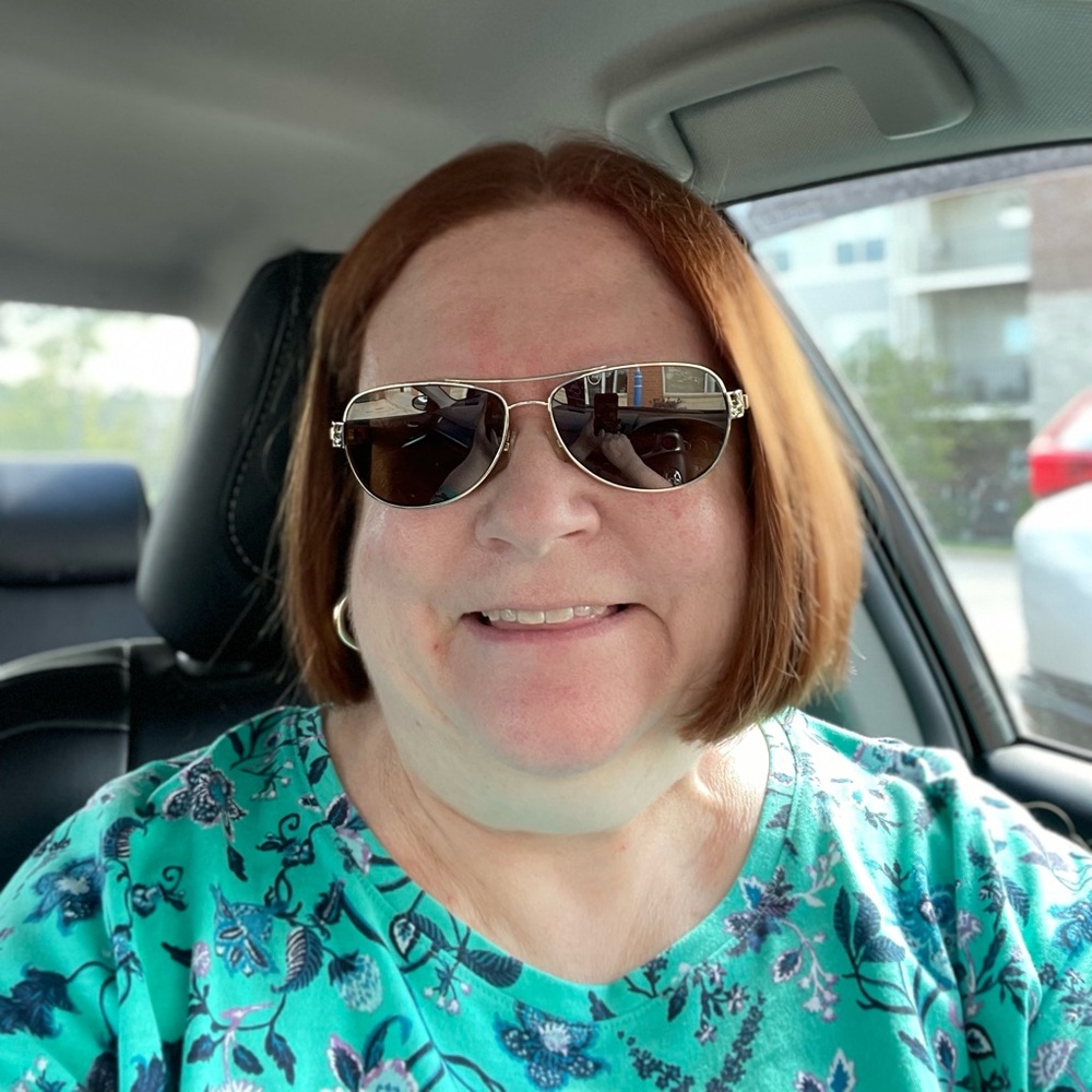 Meet your Posher, Pamela